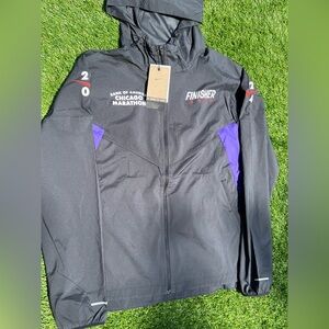 FV6204-010 Nike Men’s S-L Chicago Marathon 2024 Windrunner Finisher Jacket